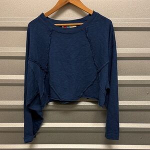 Free People Beach Cropped Oversized  Crewneck Pullover Top Size M Casual Relaxed